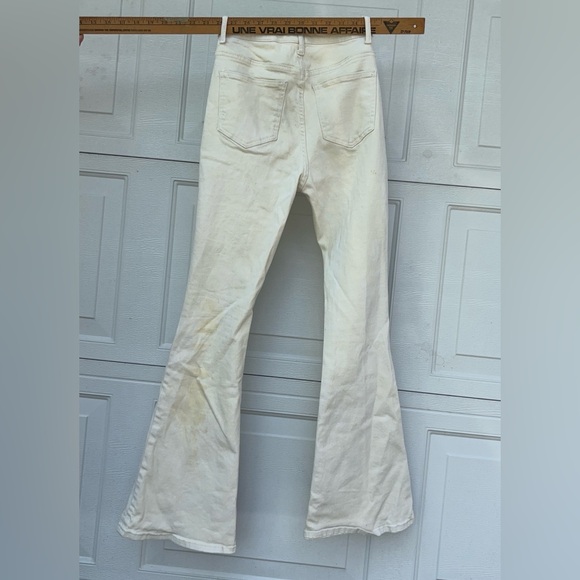 SHEIN High Rise Flare Jeans 
Size US Women’s XS - Picture 2 of 2
